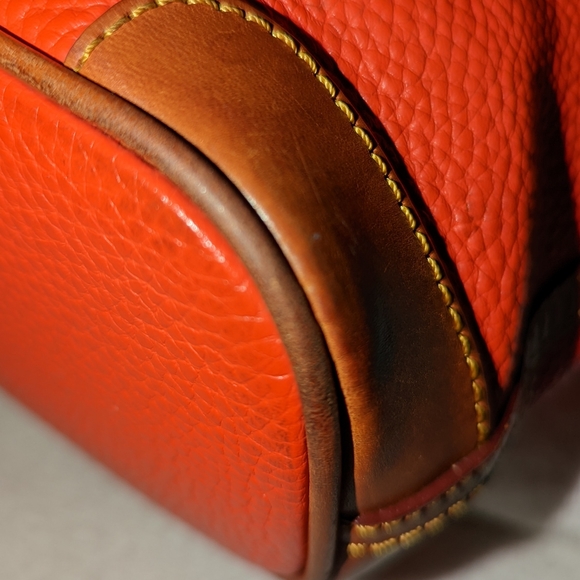 Dooney and Bourke pebble grain leather Charleston shopper. - Picture 15 of 15